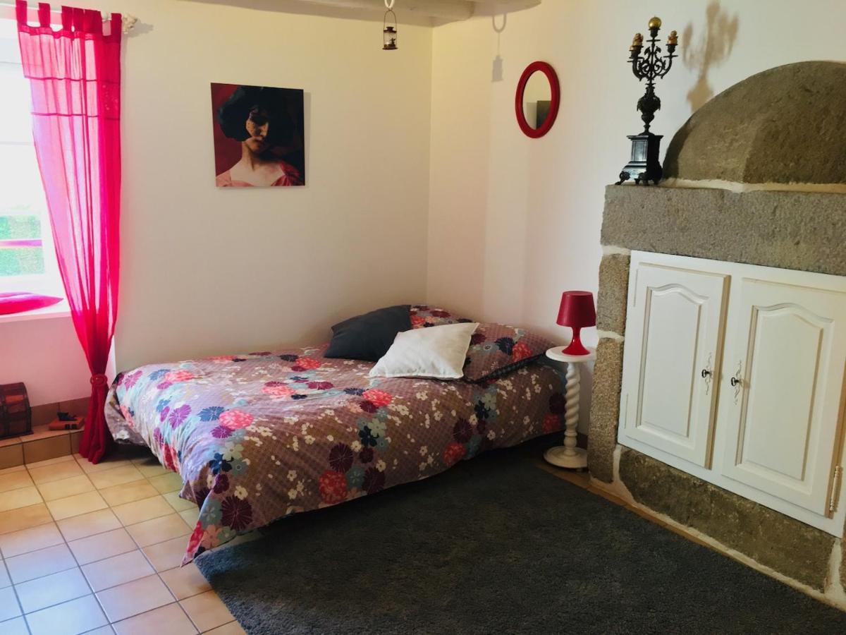 Chambre Les Anges proche Mont Saint-Michel, Maison d'hôtes l'Angevinière Exterior foto